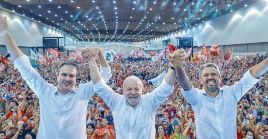 Lula da Silva protagoniza acto masivo de campaña en Fortaleza