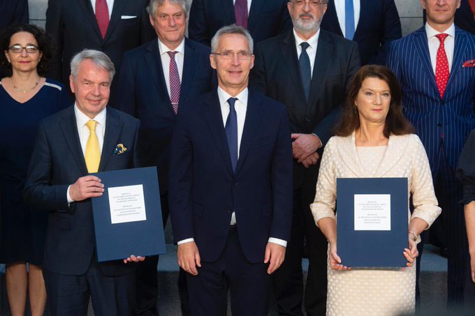 Suecia y Finlandia firman protocolos de adhesión a la OTAN