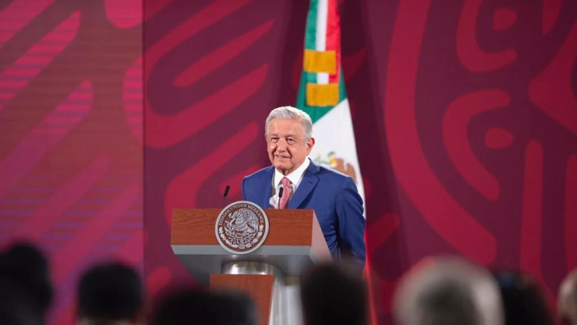 AMLO en medio de una fuerte sequía, promete abastecer agua en 2023