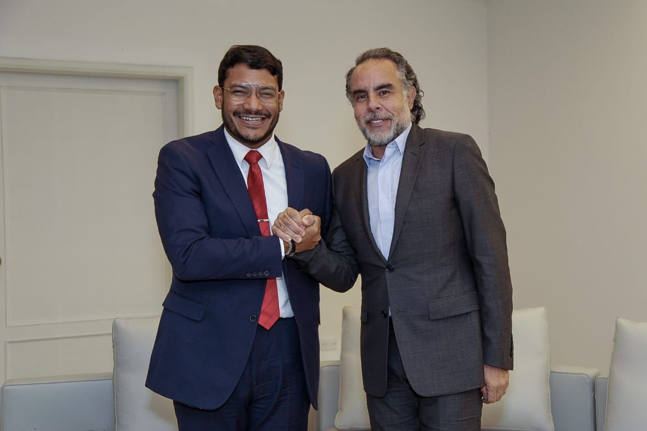 Venezuela recibe a Embajador Colombiano