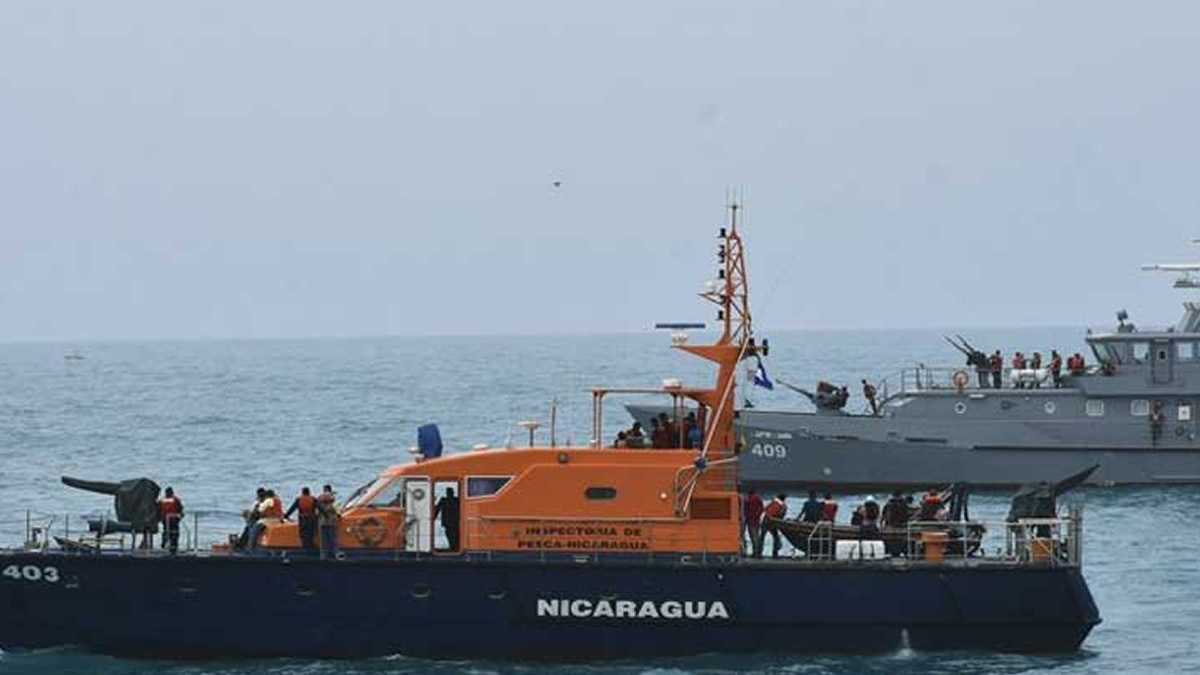 Fuerza Naval Conmemora 42 años de existencia