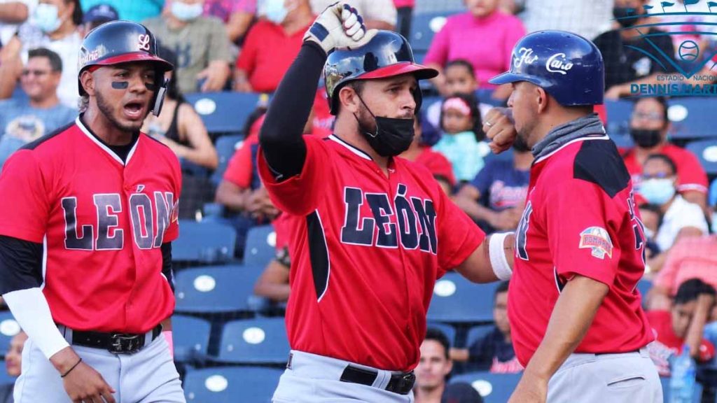 Leones vencen a los Dantos