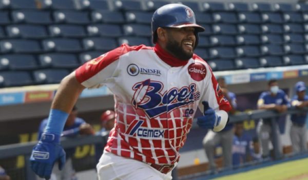 Los Indios tienen a los Toros «por los cuernos»