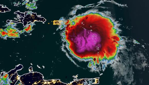 Fiona se convierte en Huracán mientras se acerca a Puerto Rico