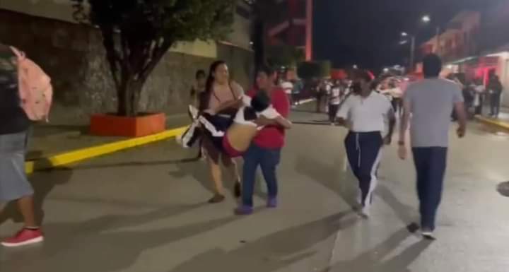 En Chiapas decenas de estudiantes de secundaria se intoxican