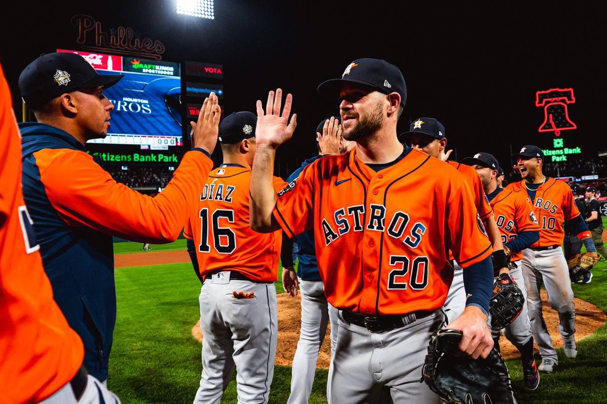 Los Astros de Houston están a un juego de la gloria
