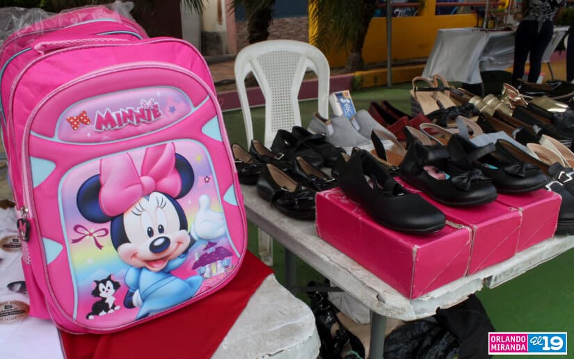 Feria escolar 2023 Puerto Salvador Allende