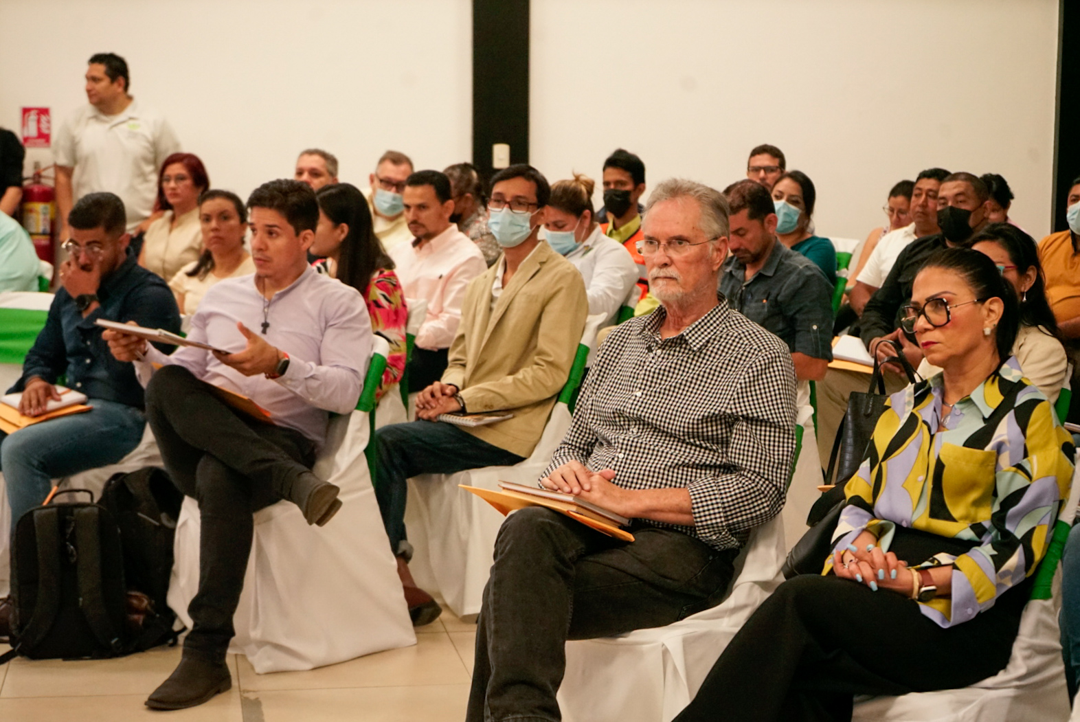 Primer seminario para gestores que tramitan permisos de construcción 