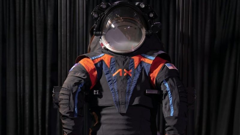 Astronautas contarán con nuevo traje espacial