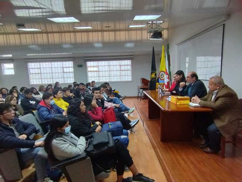 Nicaragua y Colombia exploran vías académicas