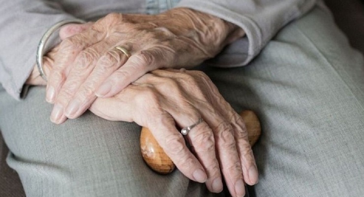 Cuidados que debemos tener con nuestros adultos mayores