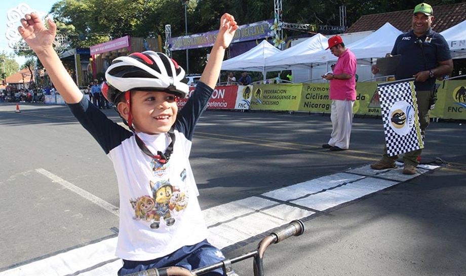 Primera academia de ciclismo en Nicaragua