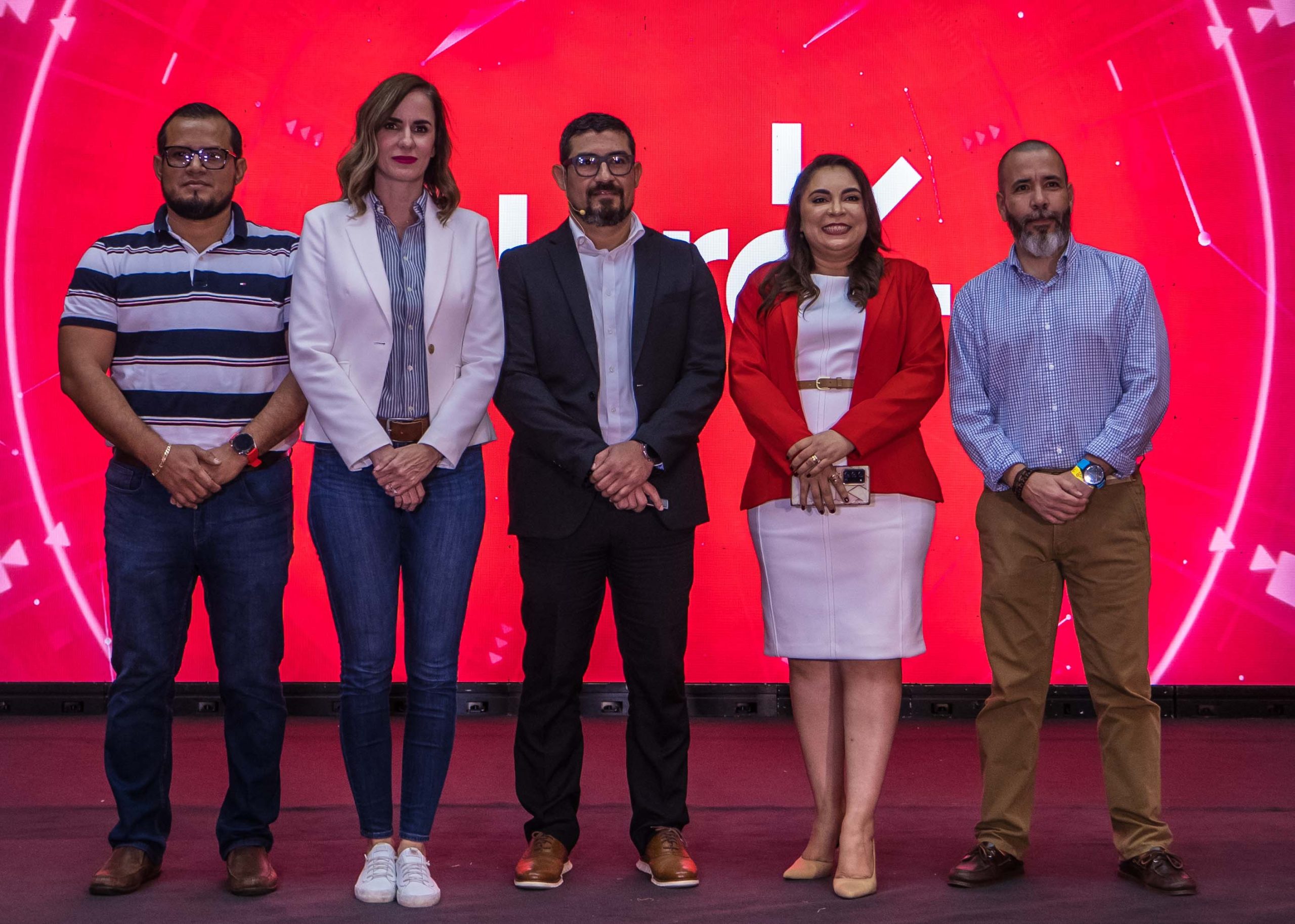 Full Claro: La Oferta Más Completa de Telecomunicaciones Llega a Nicaragua de la Mano de Claro