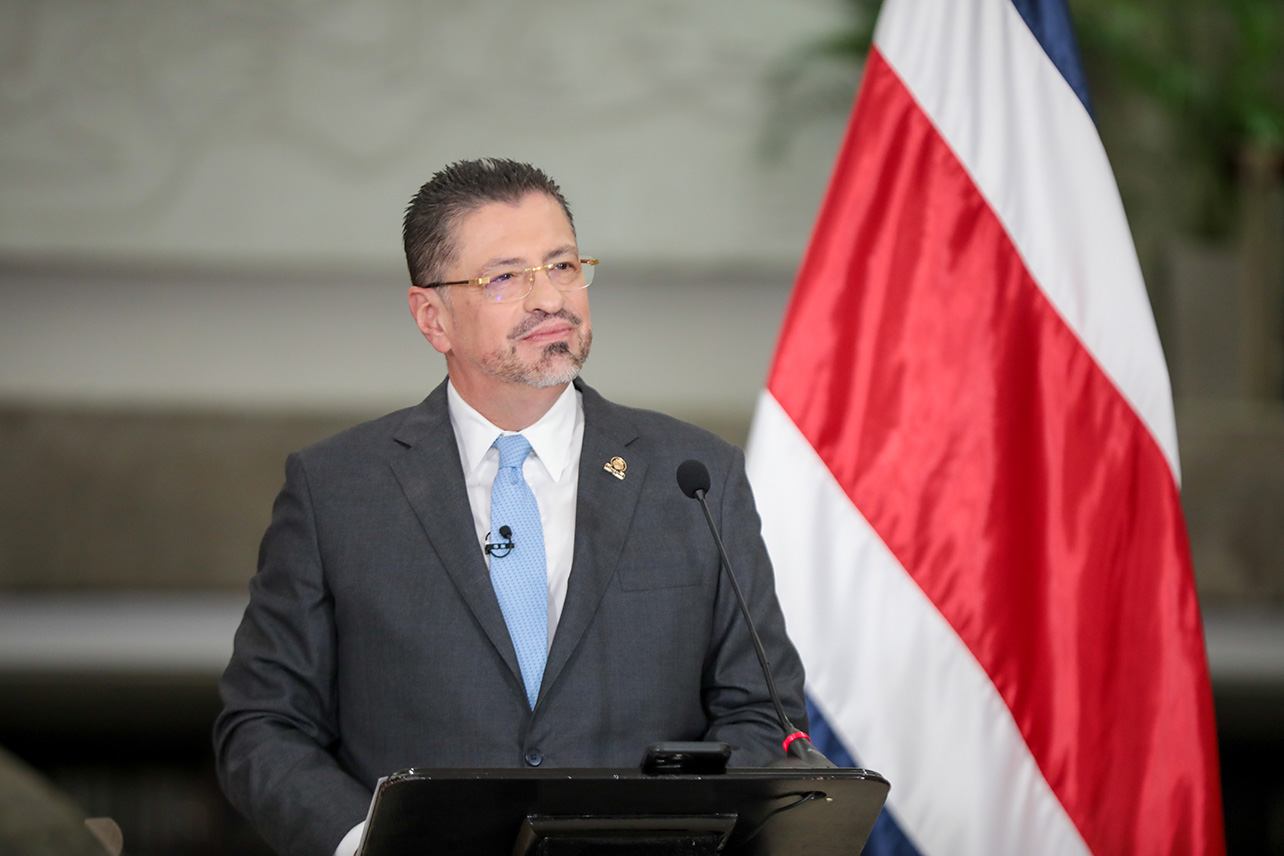 «El Universal» Vincula al Gobierno de Rodrigo Chaves con el Narcotráfico Mexicano