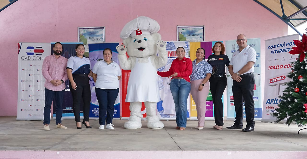 Claro Nicaragua: «Juntos por pajarito azul»