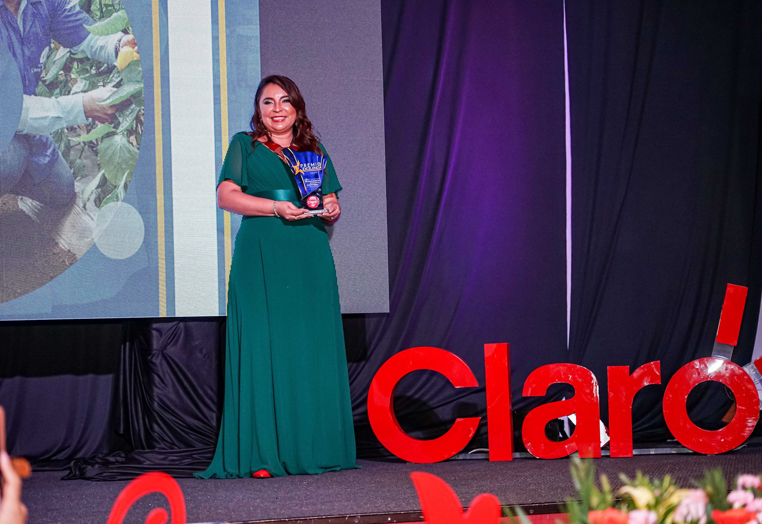 Claro Nicaragua recibe “Premio a la Excelencia”