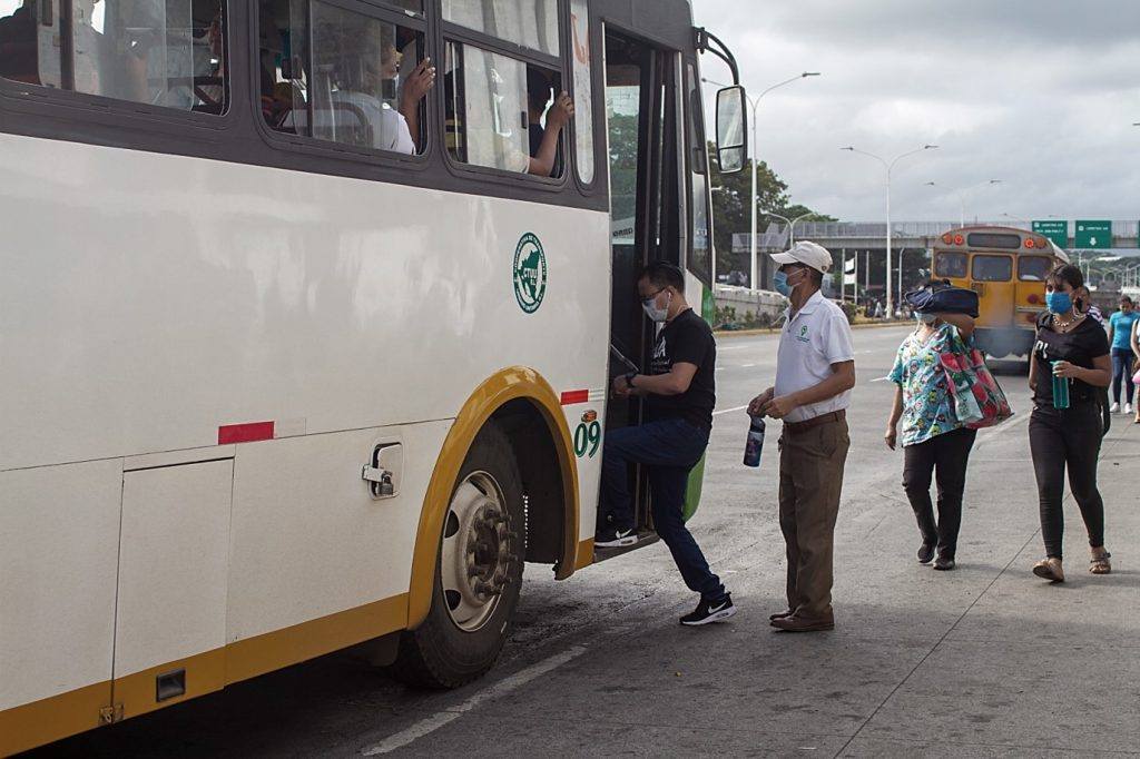 ¿Cómo se regula el transporte público en Managua?