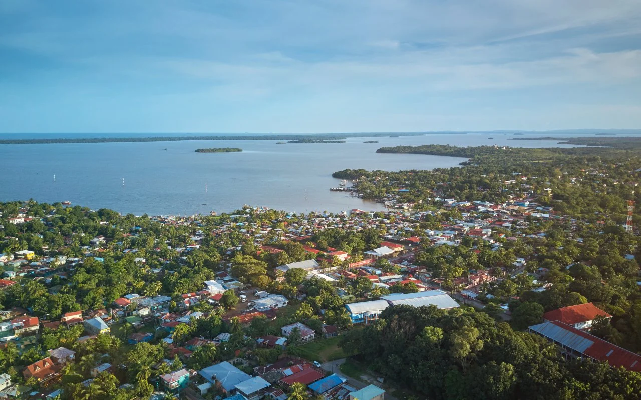 Anuncian proyectos de infraestructura vial y deportiva en Bluefields