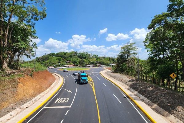 Nueva carretera reducirá tiempos de viaja en el Caribe Sur