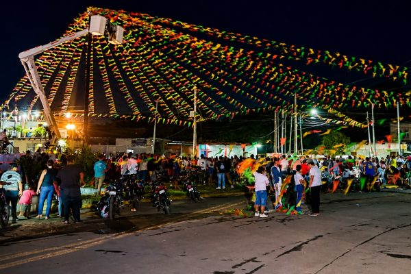 Con música y chicheros en rotonda Cristo Rey abre el camino a las fiestas de Santo Domingo