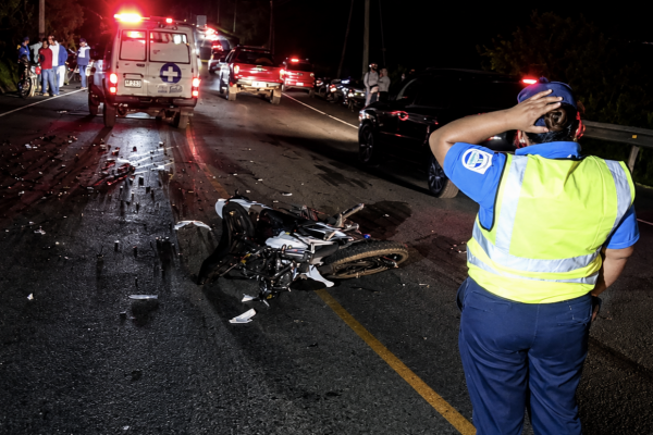 Fatal accidente cobra la vida de un motociclista en carretera a El Crucero