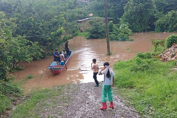 Lluvias dejan 96 viviendas anegadas y múltiples daños en ocho municipios de Nicaragua