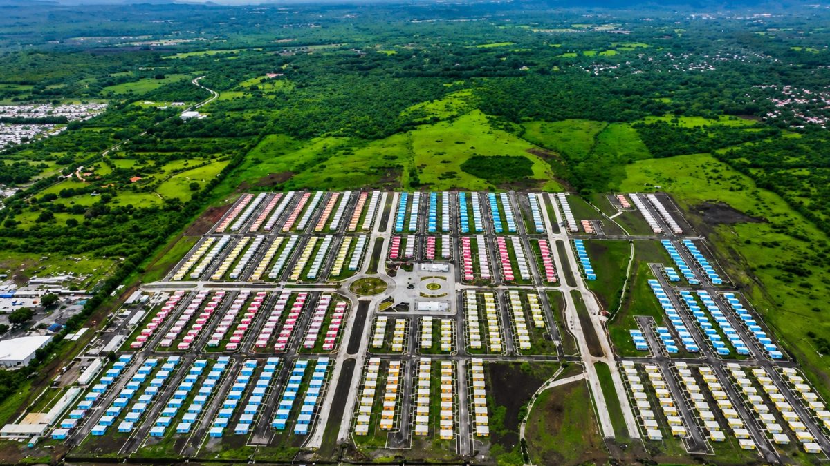 Más de mil viviendas se construyen en Estelí, Granada y Managua