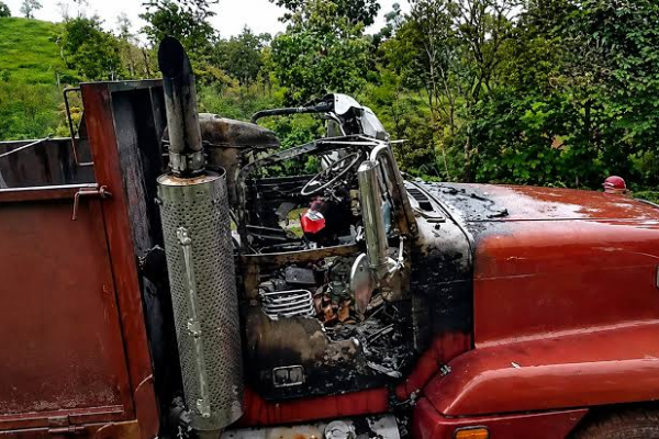 Investigan destrucción de maquinaria utilizada en construcción de caminos en Siuna