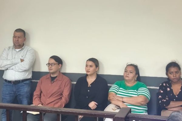 Once personas enfrentan proceso judicial por pleito en Managua